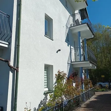 Przylesie7 Gæstehus Międzywodzie